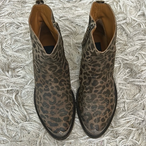 NIB Golden Goose Young Leopard-Print Leather Cowboy Boots in Beige Black Leo Sz6 - Picture 7 of 14